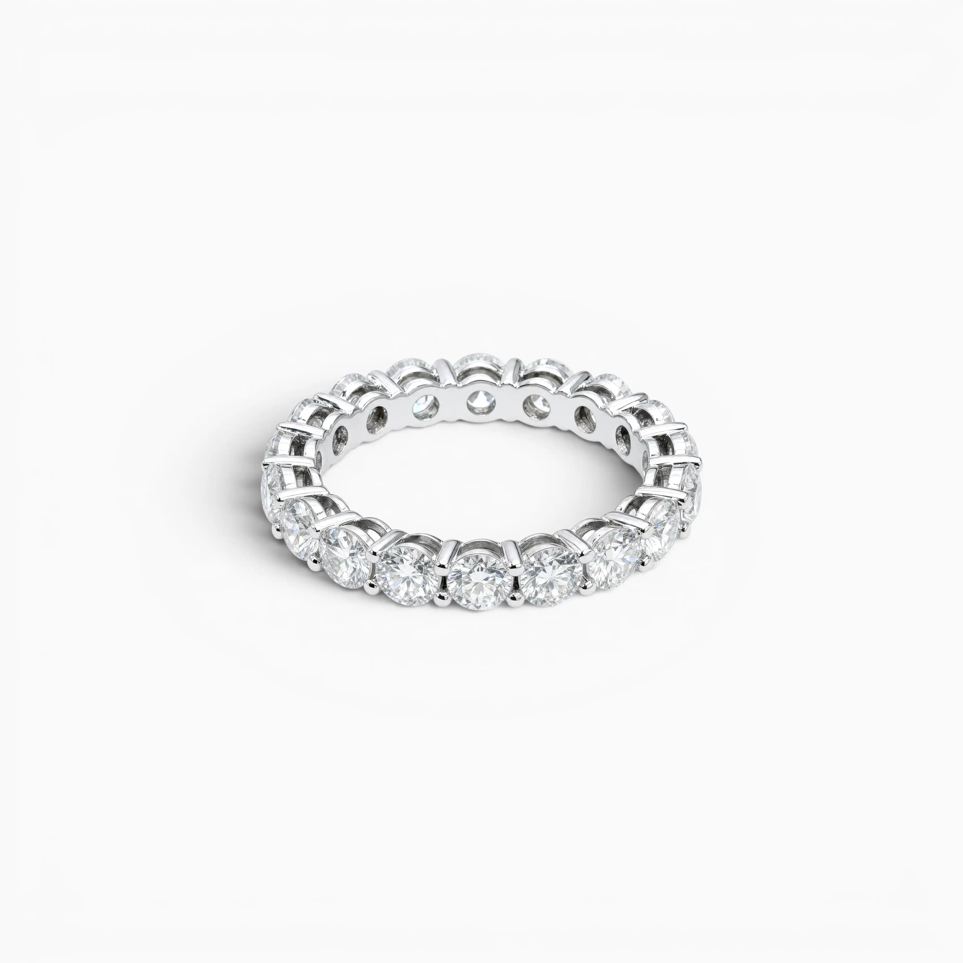 Leya ring | Round Brilliant