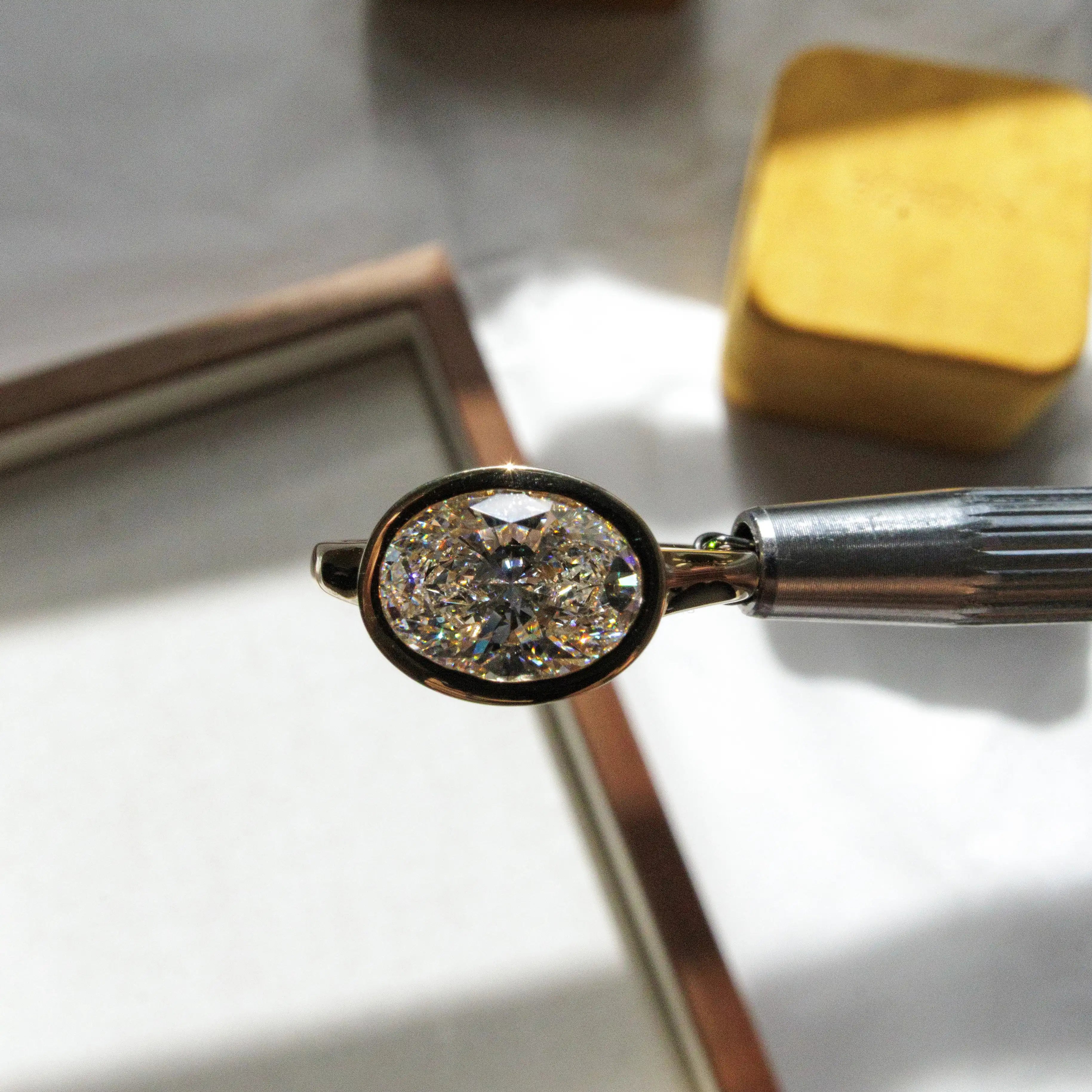 Mo Ghrá ring | Oval