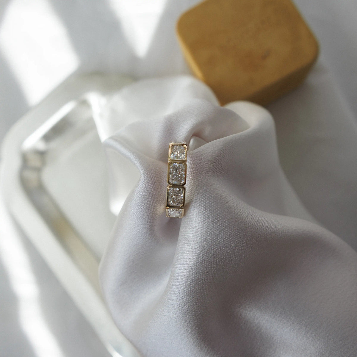 Veya Diamond Engagement Ring | Radiant