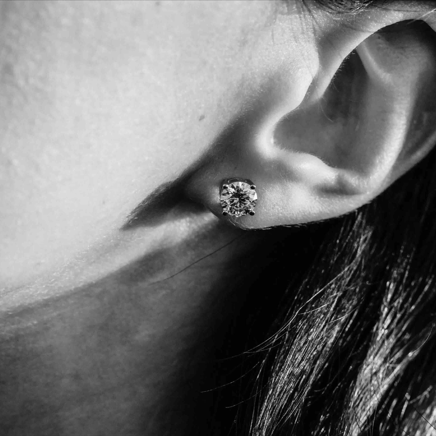 Néva studs | Round Brilliant