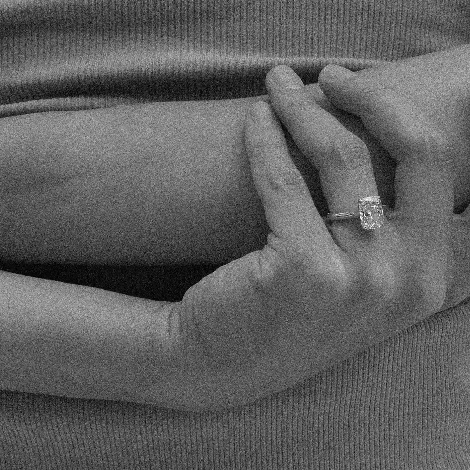 Neda ring | Elongated Cushion