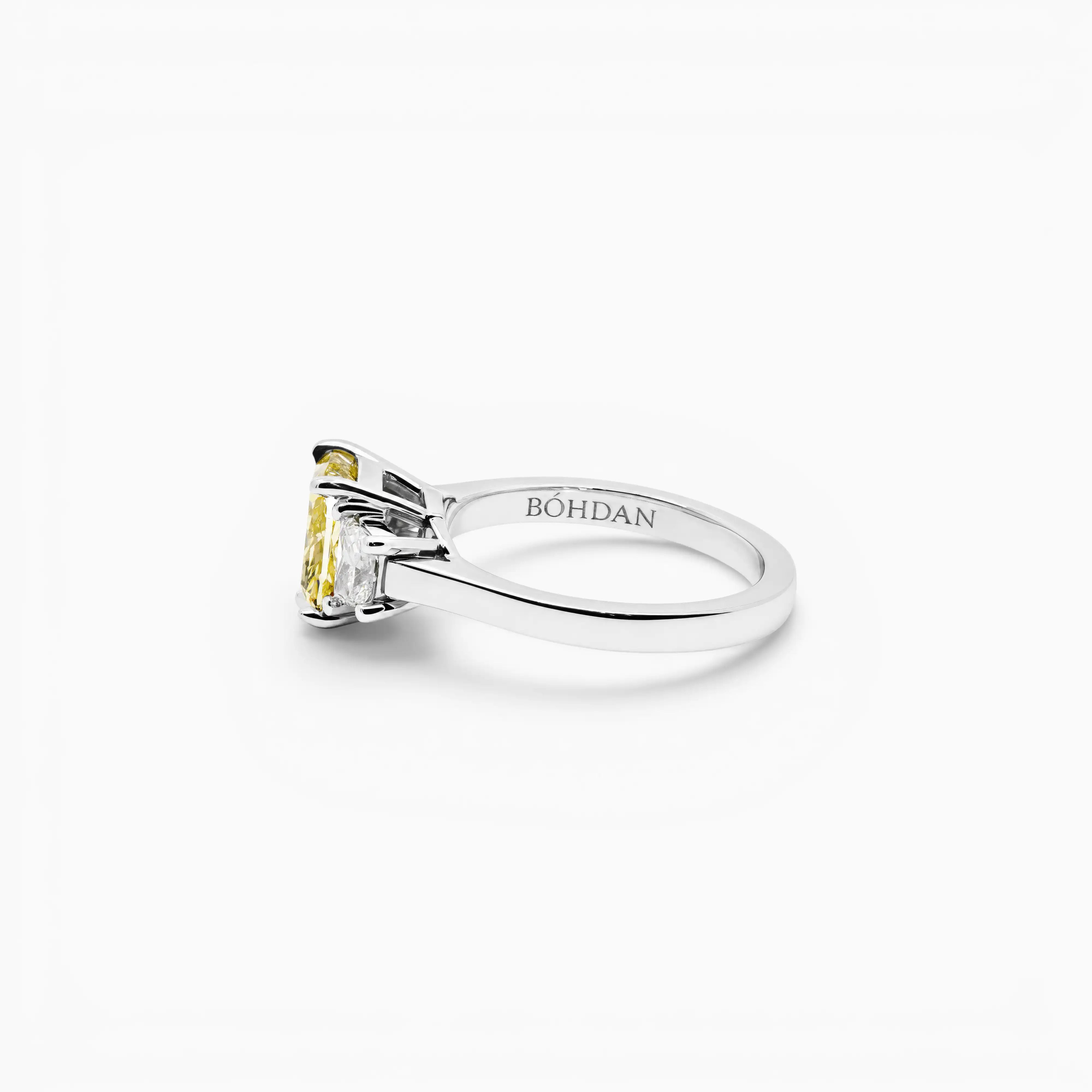 Dana ring | Cushion, Trapezoid