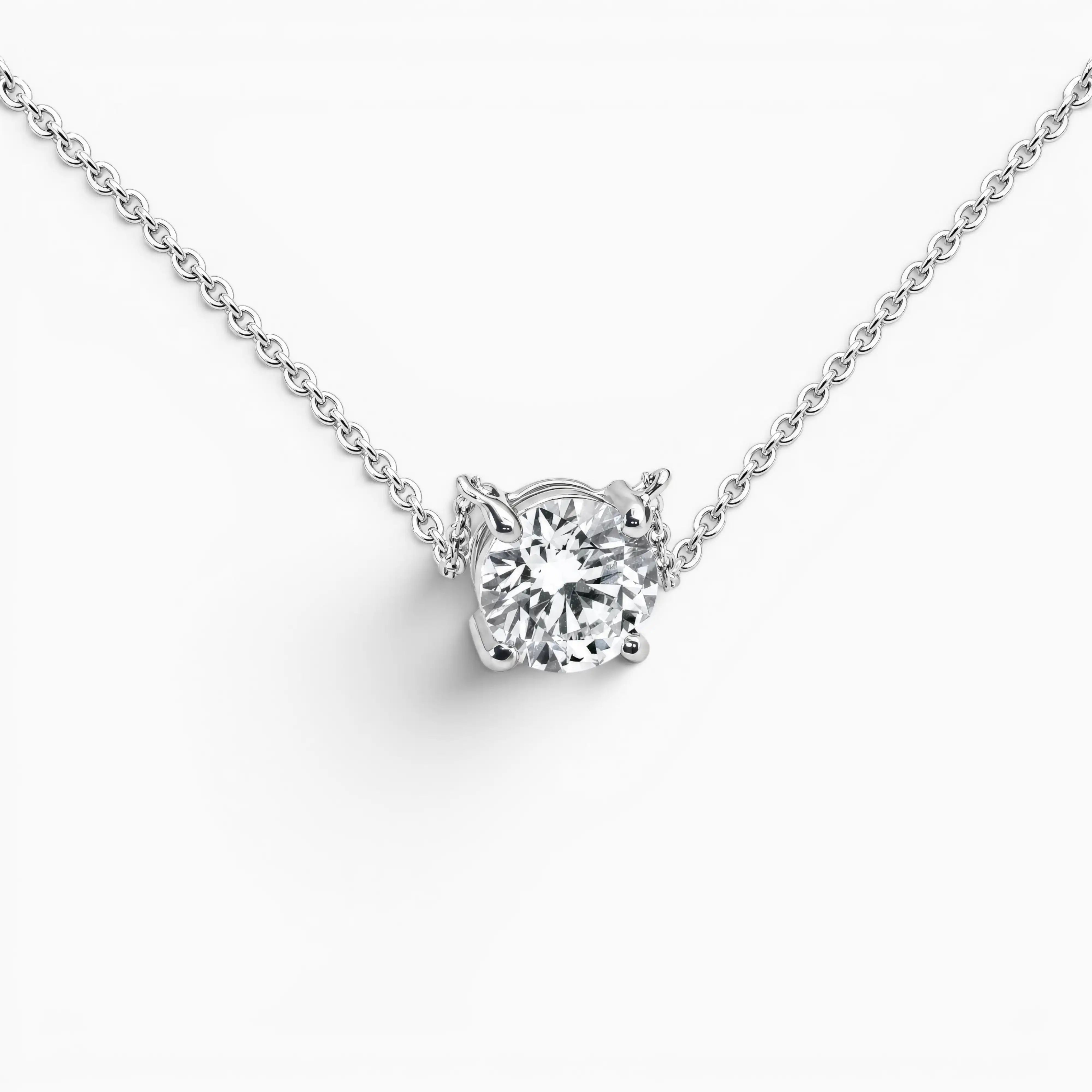 Slava necklace | Round Brilliant